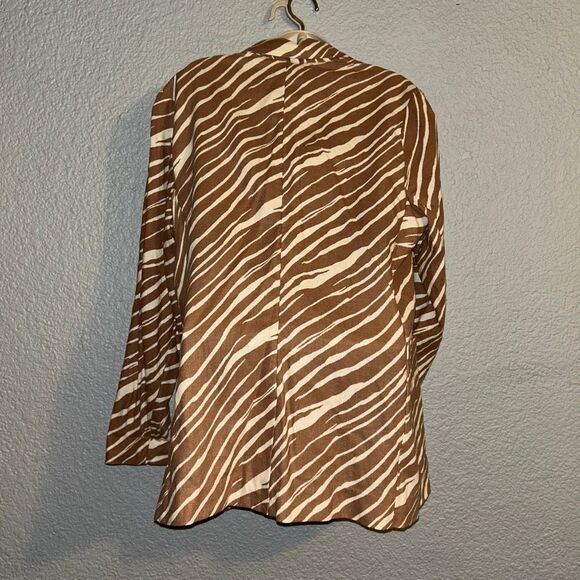 New A New Day Blazer - Picture 2 of 4